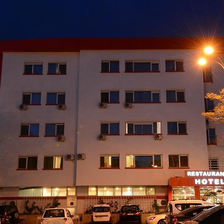 Hotel Select Tulcea Bagian luar foto
