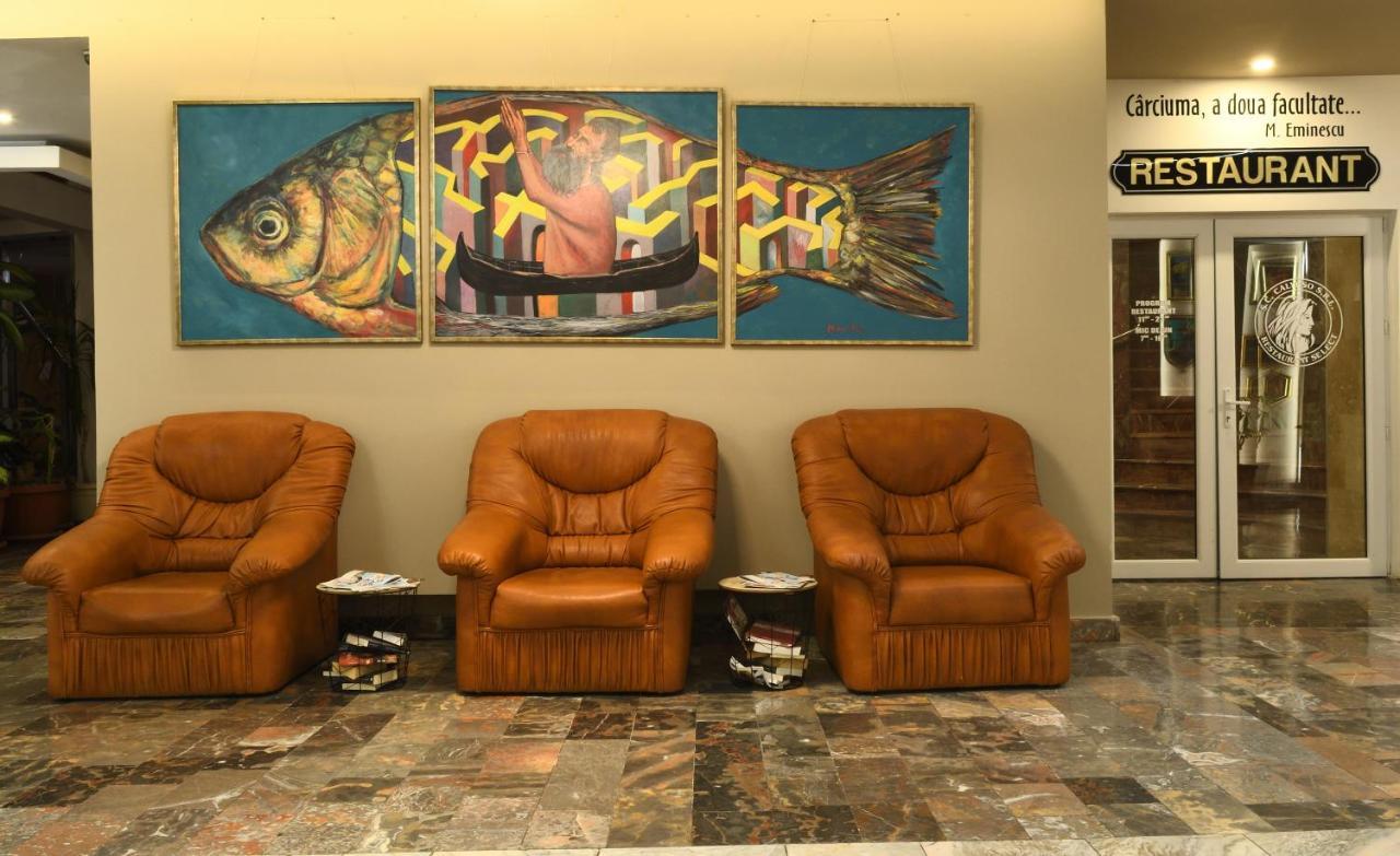 Hotel Select Tulcea Bagian luar foto