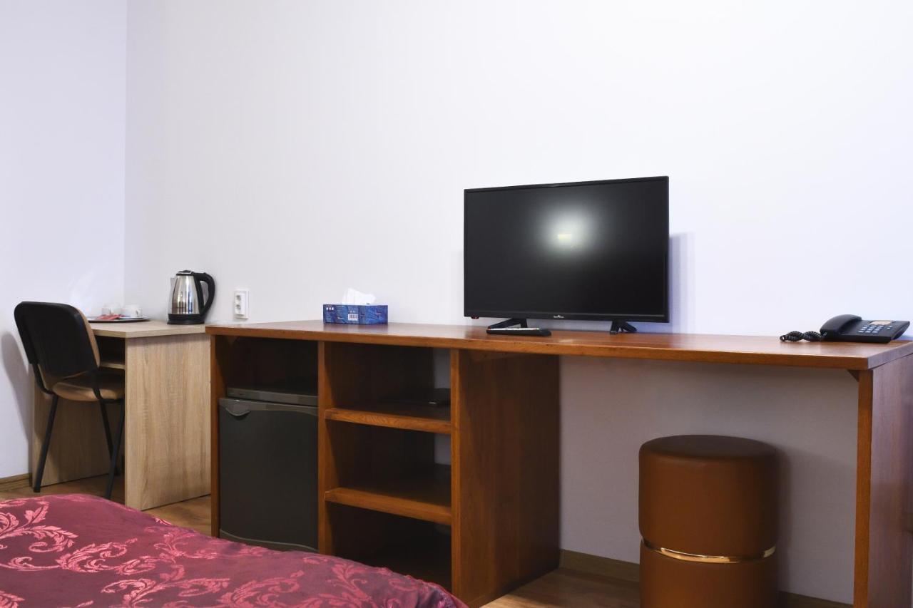 Hotel Select Tulcea Bagian luar foto