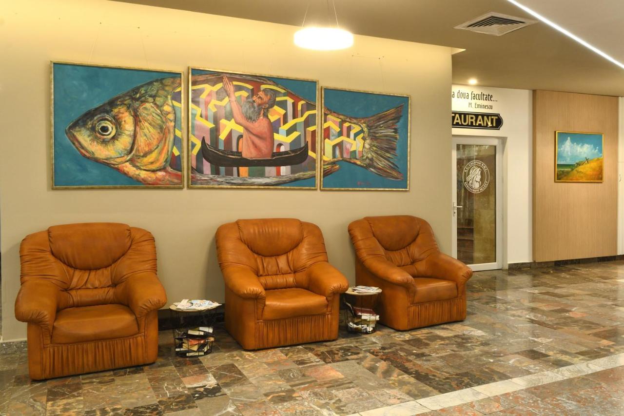 Hotel Select Tulcea Bagian luar foto