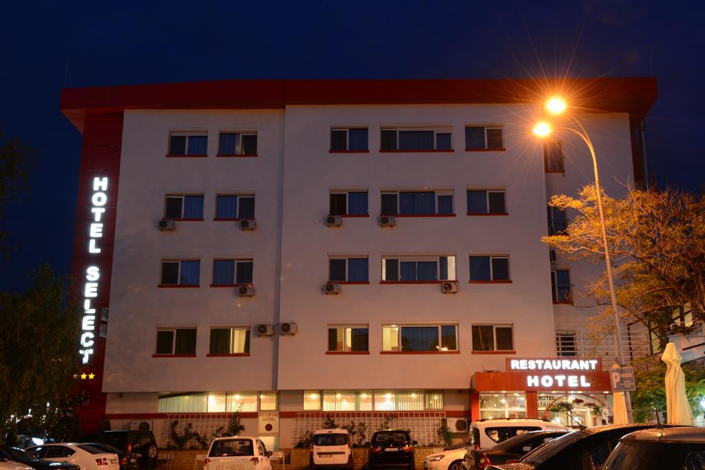 Hotel Select Tulcea Bagian luar foto