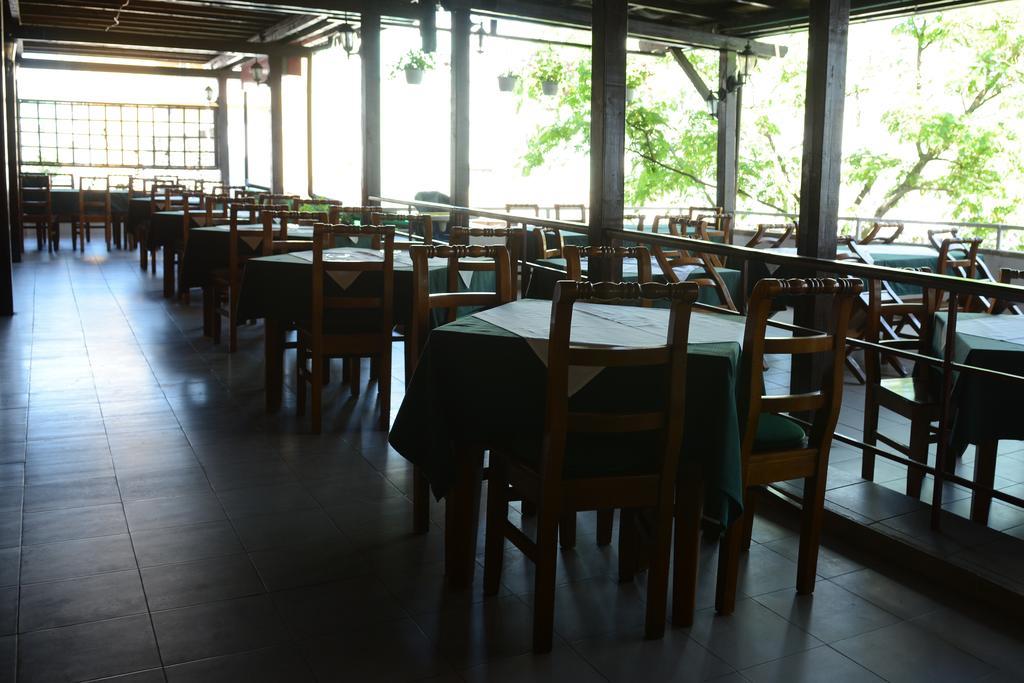 Hotel Select Tulcea Bagian luar foto